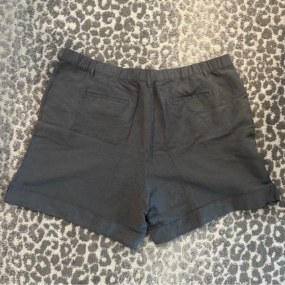 J Jill NWT‎ Ladies Size 22 Mid Rise Linen Rayon Shorts in Smoke $64 Breathable - Picture 10 of 10